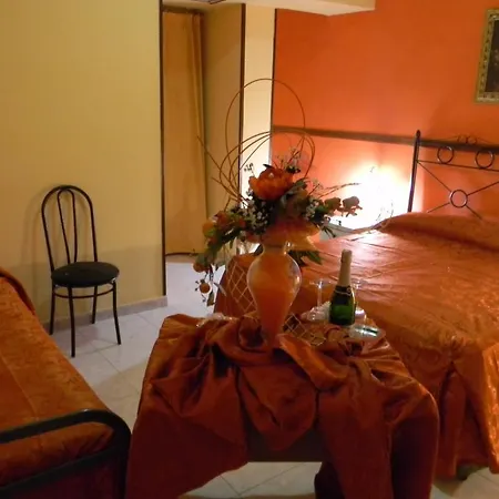 Mi.ro. Hotel 3*